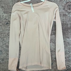 Lululemon Long sleeve Swiftly Tech